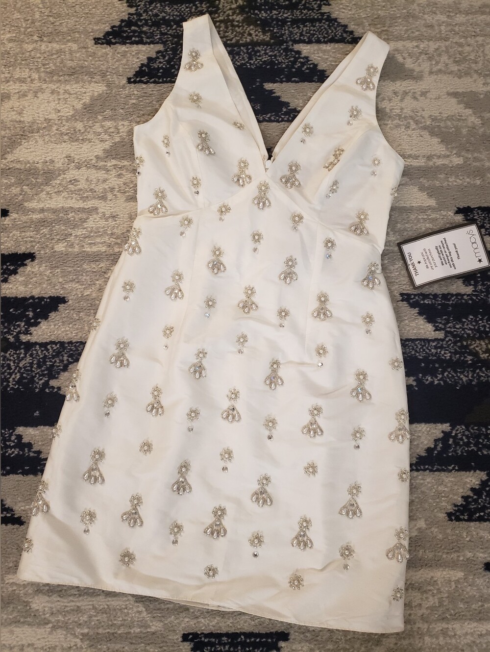 NWT Adrianna Papell White V-Neck Embellished Mini Dress Size 4